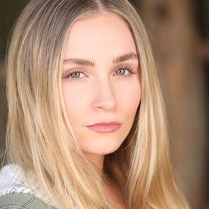 Meet your Posher, Liza